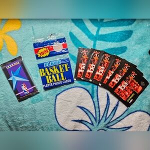 91-98 / 3 Different Basketball Cards / Sticker